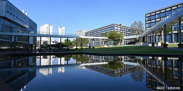 智股策略 深圳大学怎么样？深大+城市=大学双重Buff！